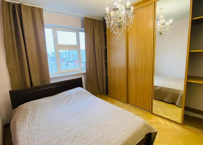 Real Home Apartments- Geroiv Dnipra Metro Station