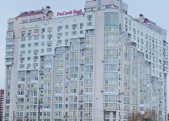 Real Home Apartments- Geroiv Dnipra Metro Station
