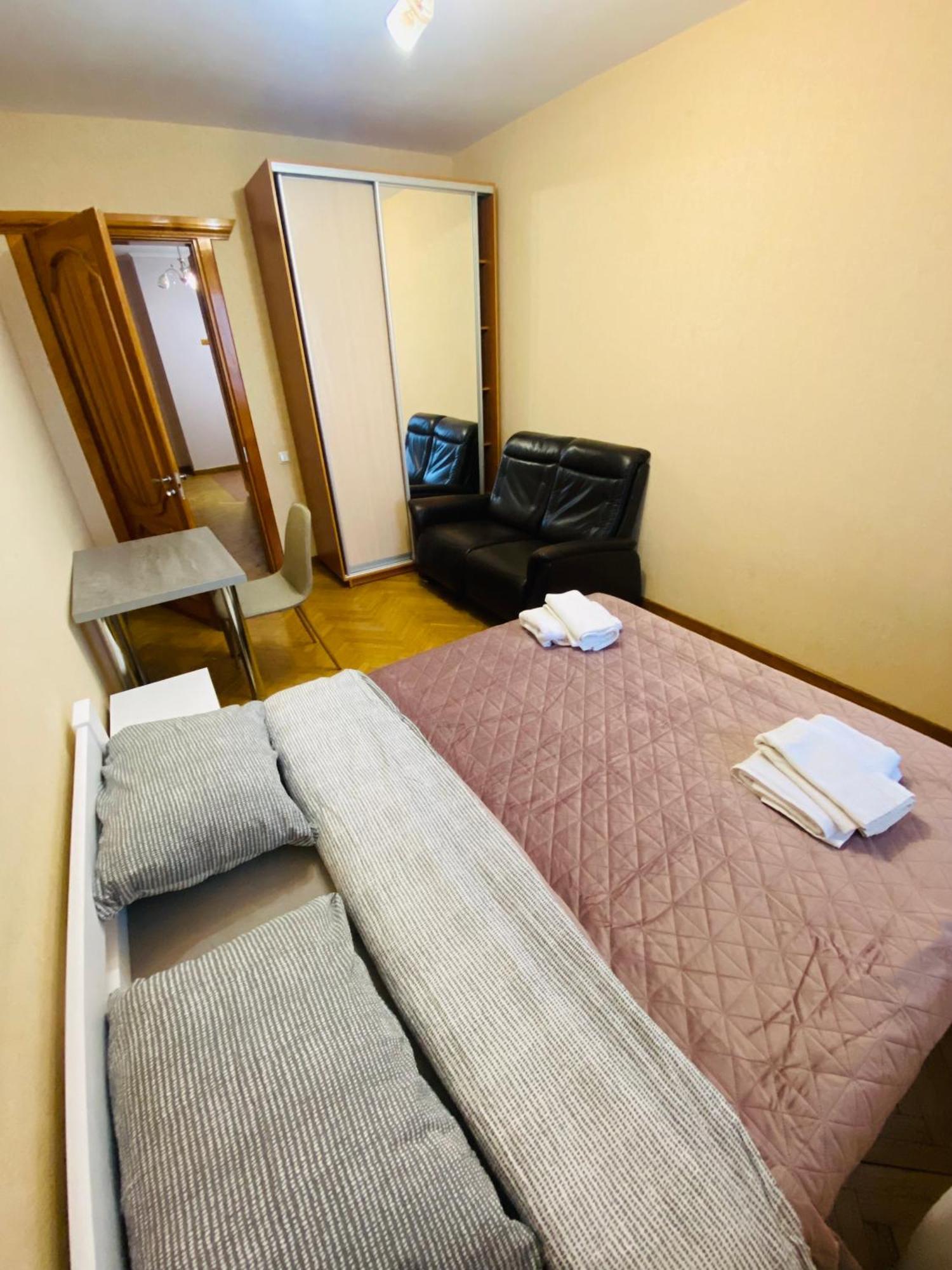 Апартаменты Real Apartments- Geroiv Dnipra Metro Station